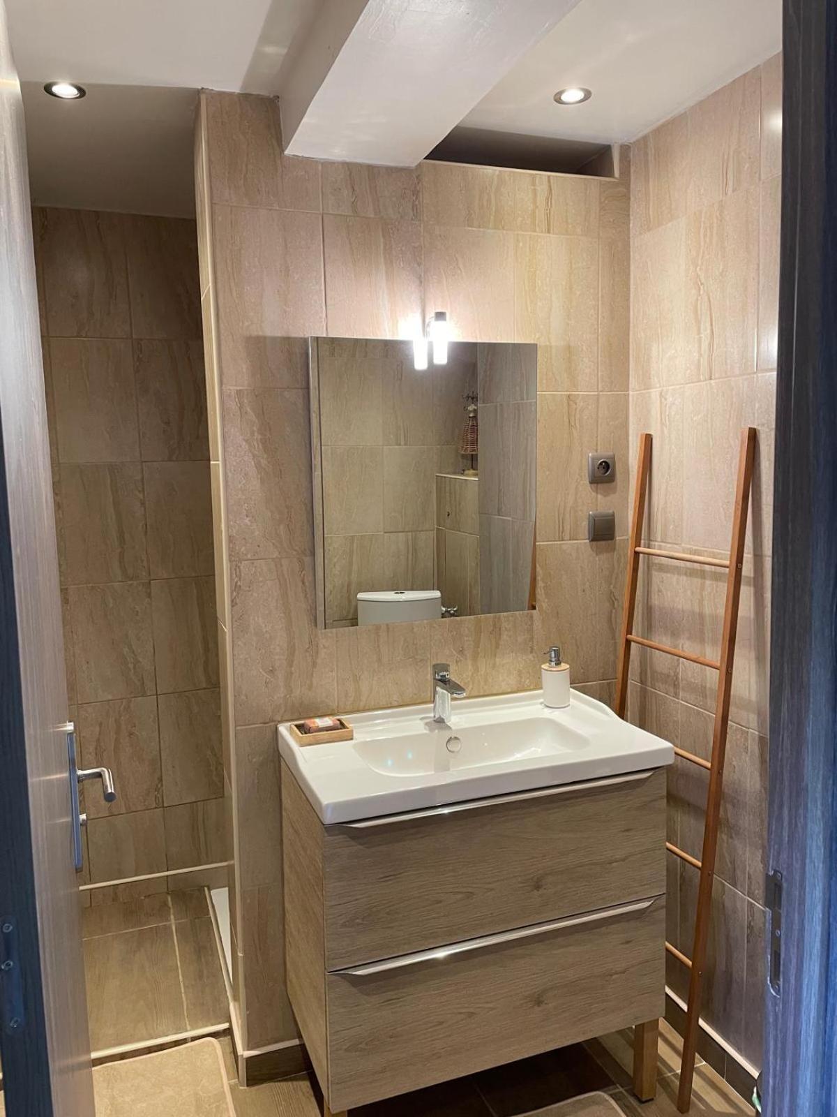 Appartement De Plain-Pied Avec Jardin Avignon Eksteriør bilde
